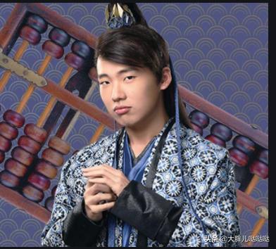 郭麒麟已经在娱乐圈全面发展，捧哏阎鹤祥的出