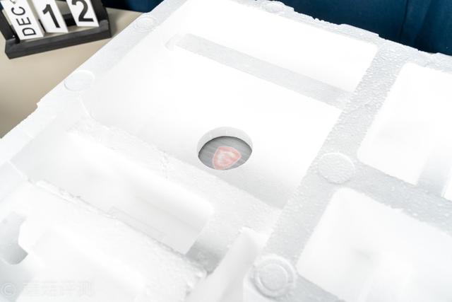 极速响应，极致色彩、微星PAG272QR2电竞显示器 评测