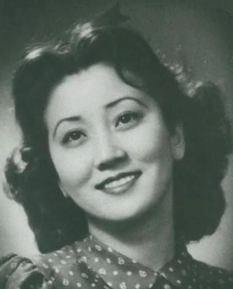 她是日本人却毅然嫁到中国，从不让孩子学日语，生下女儿家喻户晓