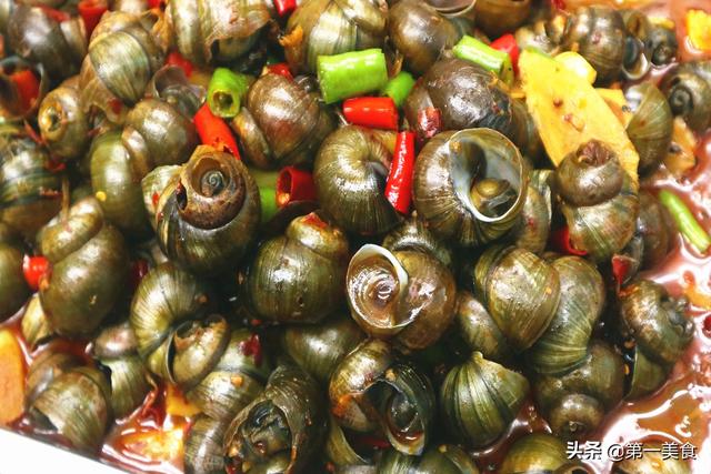 �㳴��������������������ζ�����շ�����1�У����ⱥ��һ������