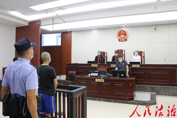 从重处罚！四川合江一男子公交车上猥亵儿童 获刑7年6个月
