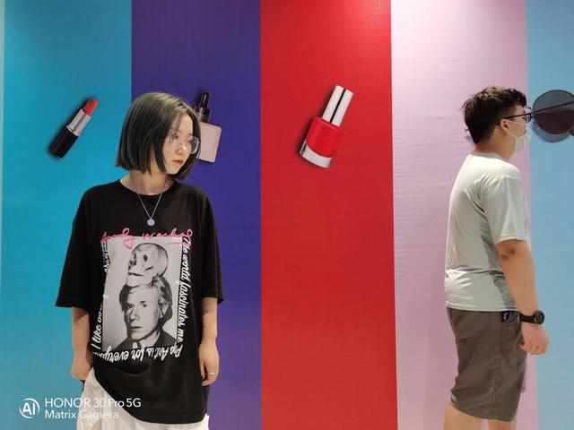 精彩不错过 功能很有料，荣耀30 Pro的AI精彩瞬间