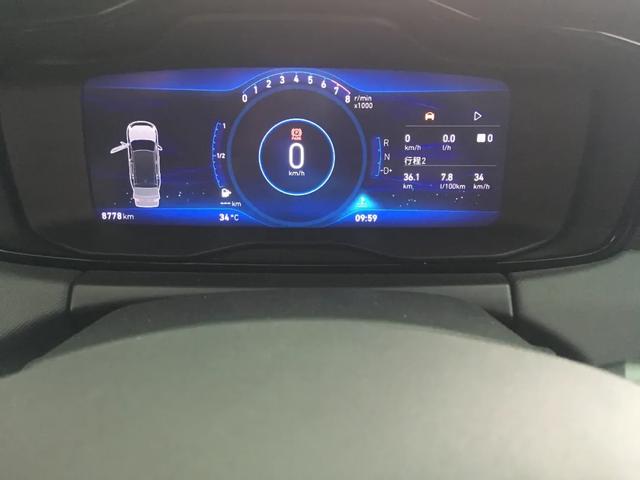“网红SUV”领克01，外观时尚安全性高，难怪年轻人这么喜欢