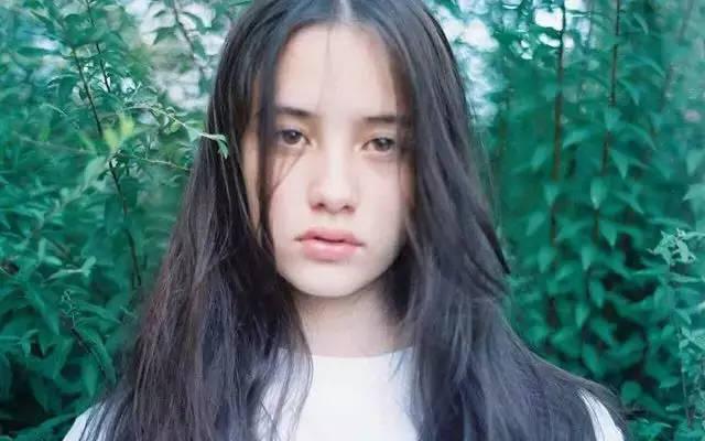 很多人的情绪不是一点就着，而是一触即溃，这