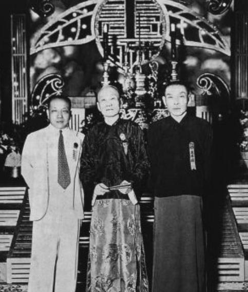 杜月笙被称为上海杜月笙被称为上海闻人，他非
