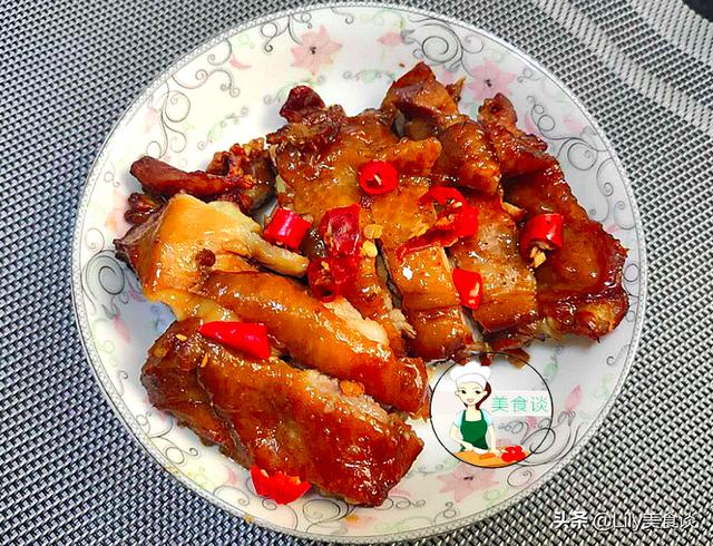 不管多热，这菜都是儿子的最爱，越热吃越香，做一盘，埋怨不够吃