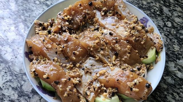 鱼肉这样做味道更香，做法简单又营养，我家经常吃的一道家常菜