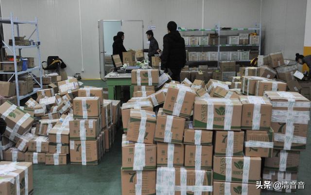 京东迎来坏消息后，拼多多宣布好消息！淘宝商