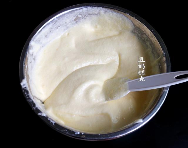 这个蛋糕方子，我家隔3差5做，当早餐太赞了，入口又软又润
