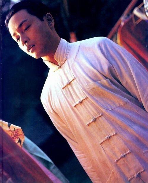 《霸王别姬》：蝶衣用一生扮演虞姬，终成转世