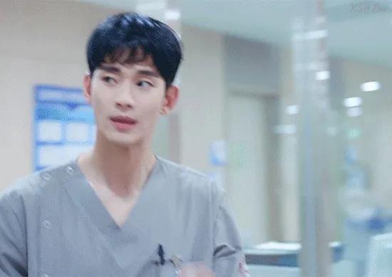 退伍后怎么重回巅峰？金秀贤的这四步操作太稳