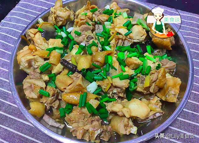 热天要多吃蒸菜，这菜蒸一蒸就好，鲜美到流口水，好吃停不下筷子