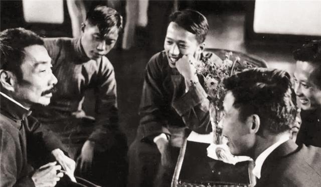 鲁迅为何说：“汉字不灭，中国必亡”？这个“