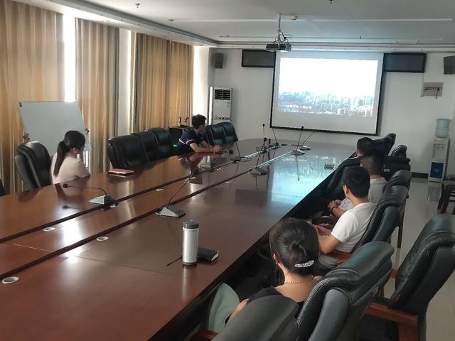 市科技局组织观看网络安全大型专题片《第五空间》