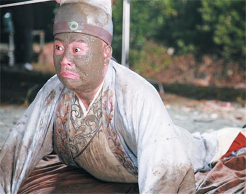 郭麒麟崛起，郭德纲重拾旧梦：德云社下半年要拍好几个戏