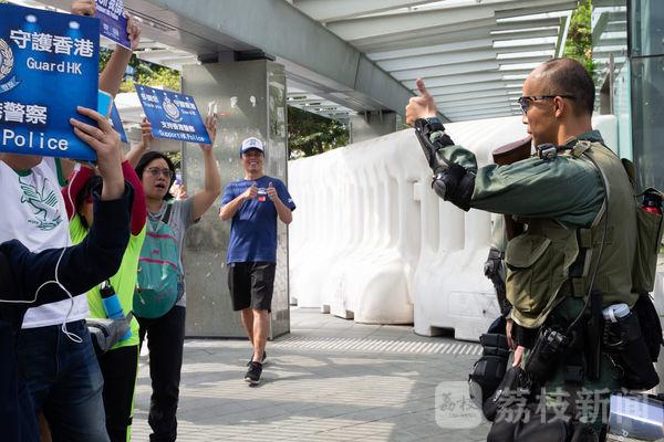 警察是“黑警”？香港監(jiān)警會(huì)調(diào)查報(bào)告揭露“仇警”謠言