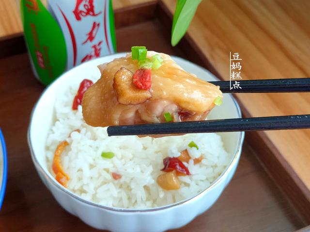 热天，学学广东人吃鸡，蒸10分钟，又滑又嫩，还不用闻油烟
