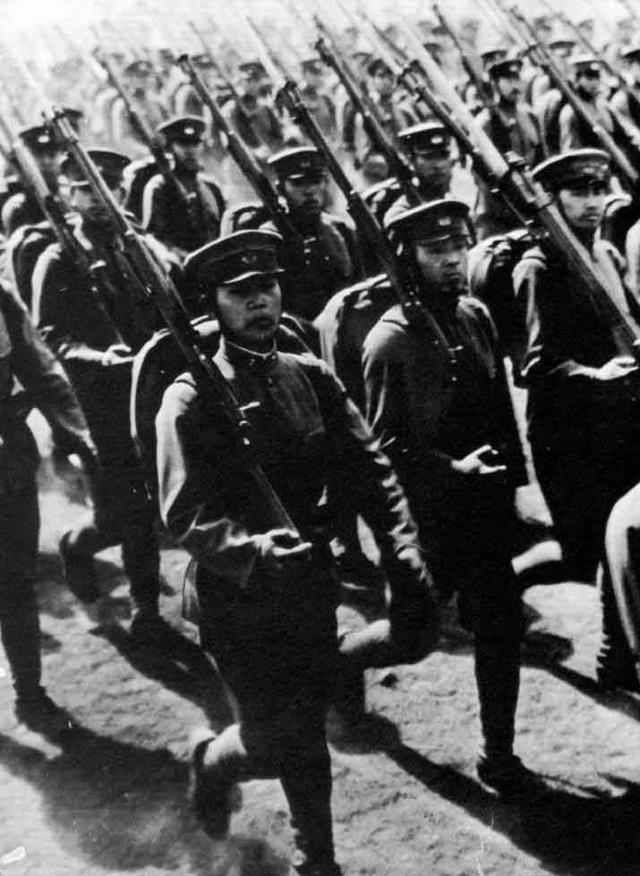 中日战前风云（少见的抗战图集）