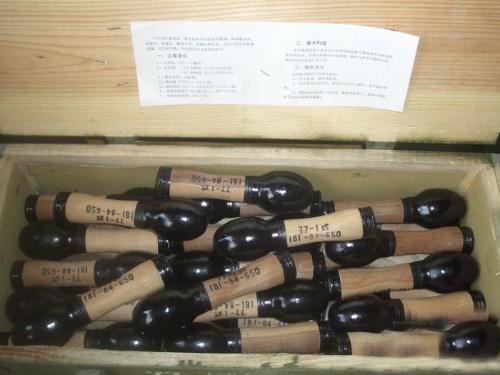 我军为何不装备无柄手榴弹？有柄手榴弹与无柄