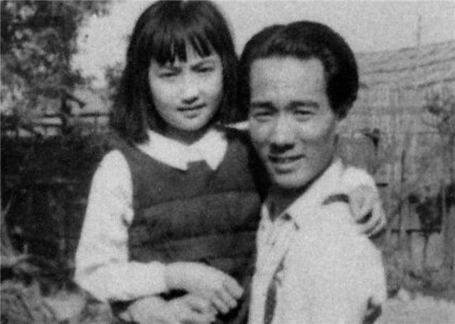 37年前是兄妹，37年后是夫妻，俩人相伴40年，外