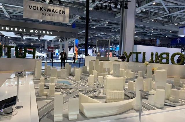 进博会汽车参展规模提升5% 新能源汽车技术成展示重点