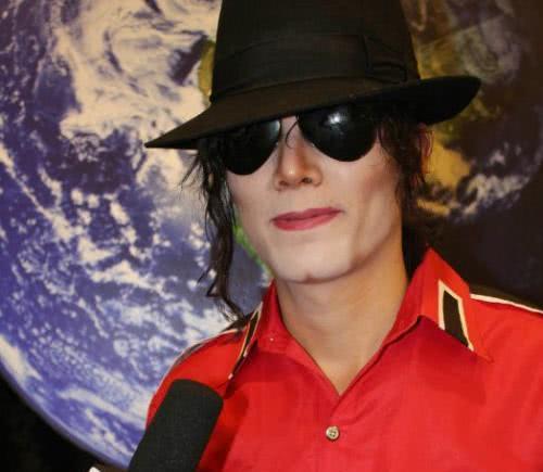 日本记者问杰克逊：为什么不在中国开演唱会，他的回答值得点赞