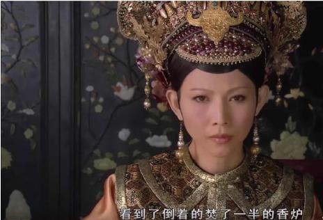 《甄嬛传》：关于端妃和她的侍女吉祥那些“悄悄看”的技能