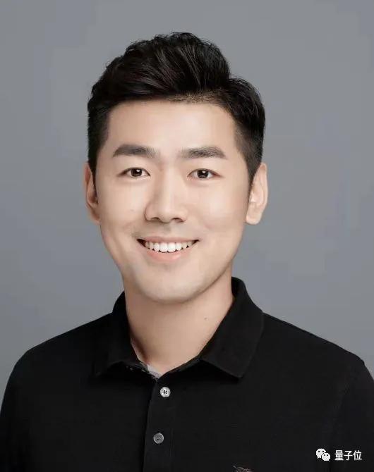 “忽悠”智能机器人，竟然改改物品纹理就成功了 | 北航新研究