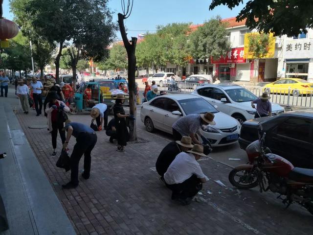 济南新材料产业各部门积极参与卫生大扫除活动