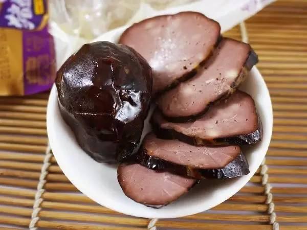 重庆美食丰富，这些名字清奇的菜品你吃过哪些？