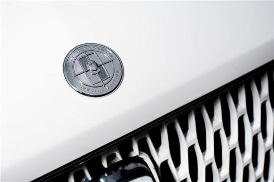 全新林肯领航员Navigator L长轴版与全新林肯领航员