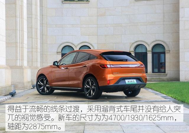 油电通吃的轿跑 实拍赛力斯5四驱高性能版