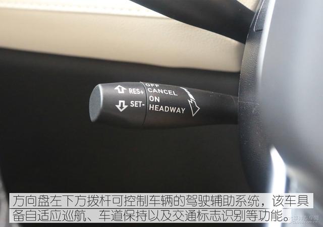 油电通吃的轿跑 实拍赛力斯5四驱高性能版