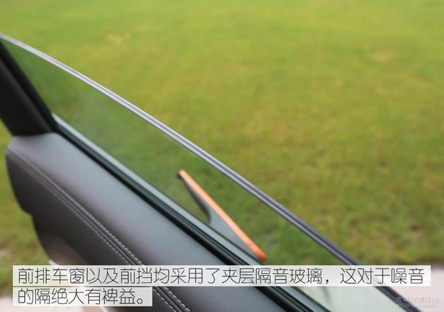 油电通吃的轿跑 实拍赛力斯5四驱高性能版