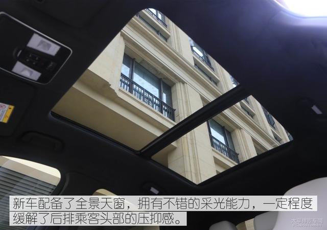 油电通吃的轿跑 实拍赛力斯5四驱高性能版