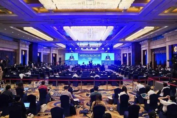 国务院常务会部署引导金融机构进一步向企业合