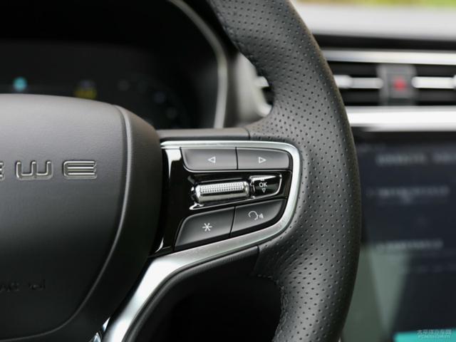 新车标\u002F斑马系统 荣威RX5 PLUS到底香不香？