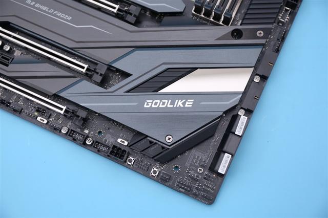 来自4600MHz C19的感动！微星MEG Z490 GODLIKE主板评测