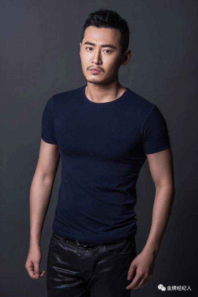 KK魏巍｜在网络电影里乘风破浪的老哥哥