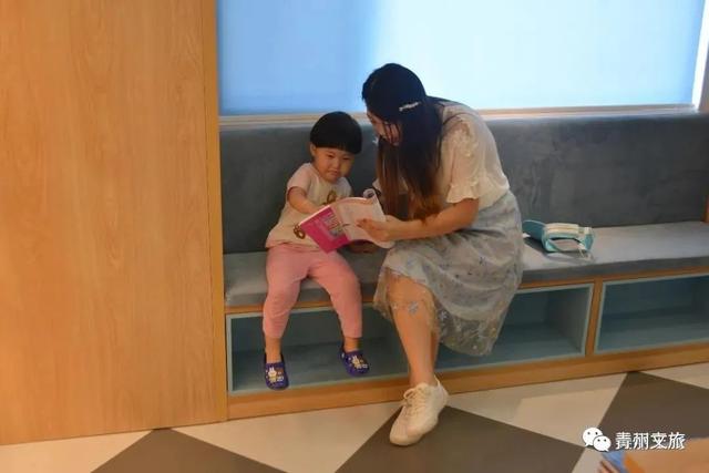 新华书店·南湖书院开业暨王府街道综合文化服务中心启用仪式举行