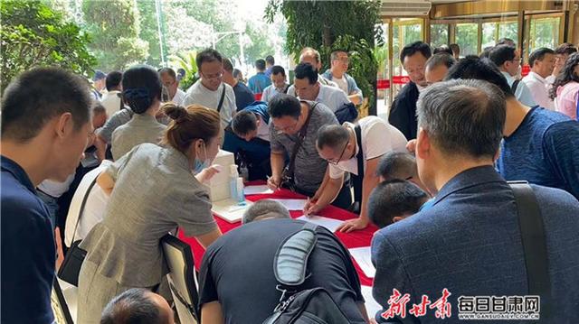 秦州区开展应急演练 确保防疫高考两不误