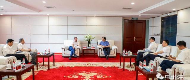 转发——《今日头条:中国化学工程集团董事长戴和根、总经理刘家强会见中国燃气董事局执行主席、总裁刘明辉》 转发——《今日头条:中国化学工程集团董事长戴和根、总经理刘家强会见中国燃气董事局执行主席、总裁刘明辉》