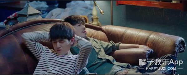 还记得《最好的我们》里面的韩叙吗？他现在长这样