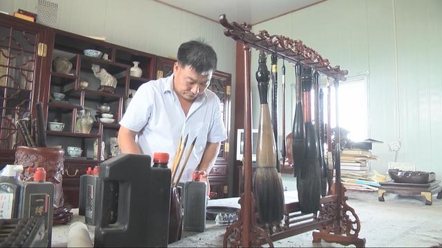 潍坊青州市：半亩芳田百花开 书香门第翰墨缘