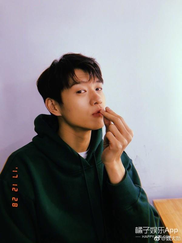 魏大勋空降《浪姐》遭吐槽，表情崩坏被疑无礼？深度解析被狙内因