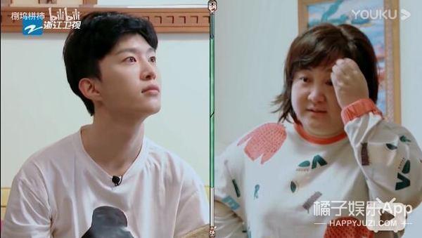 贾玲最出圈的综艺救场！“抢镜”帮关晓彤化解尴尬，这情商无敌了