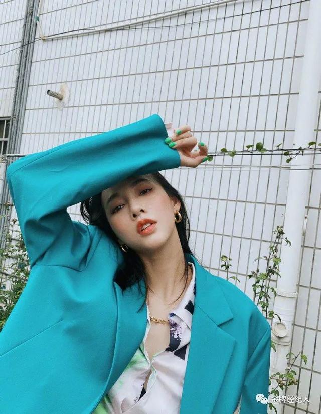 管弦为爱付出，弦子凭角色完成自我进阶