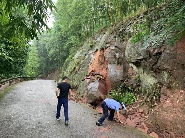 重庆|渝中警讯丨闻“汛”而动 重庆警方开启“抗洪”模式