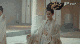 关晓彤 | 名义上的一番是种什么体验？