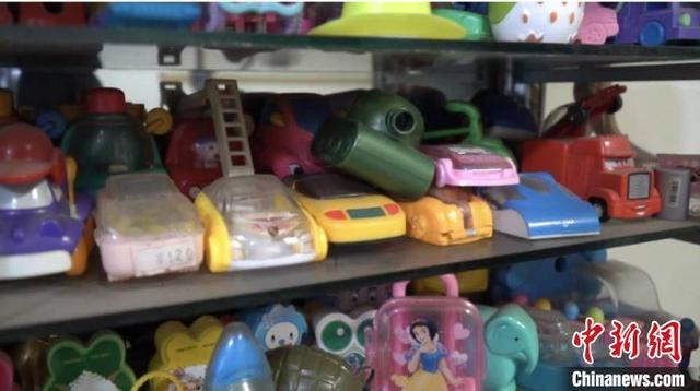 收藏|祖孙三代收藏1万多个卷笔刀 另类传家宝